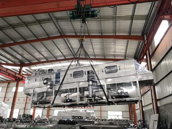 全自動(dòng)烘干型洗筐機(jī),清洗機(jī),洗箱機(jī),風(fēng)淋室,周轉(zhuǎn)筐清洗,托盤(pán)清洗機(jī),烤盤(pán)清洗,物流箱清洗,醫(yī)療垃圾箱清洗